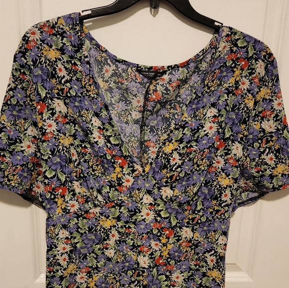 Plus size dress by Shein Curve - Picture 2 of 9